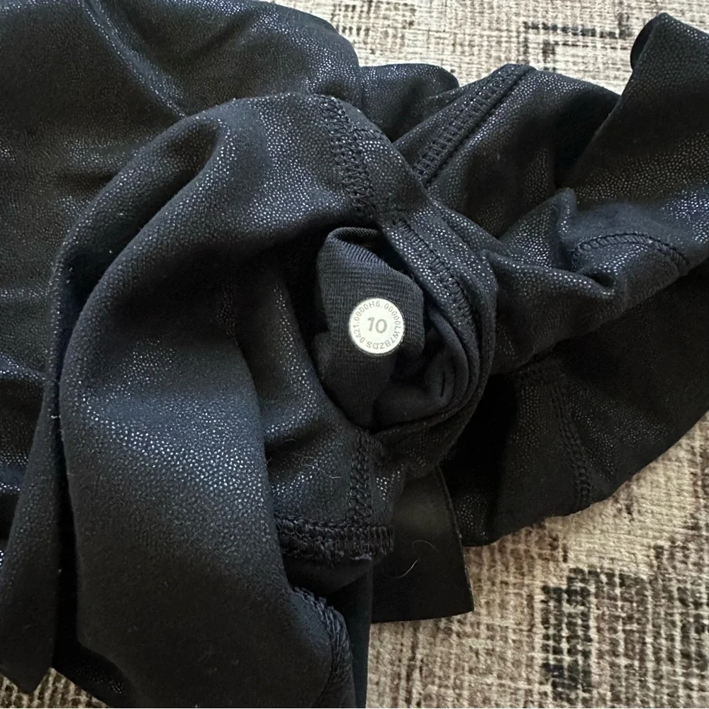 Lululemon Align High-Rise Short 6” *Shine - Picture 4 of 4